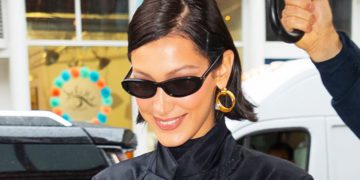 #OK! ბელა ჰადიდის ქუჩის სტილი! მოდელი სამოსს Prada-ს ჩანთას უხამებს!