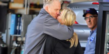 #OK! 63 წლის დოლფ ლუნდგრენი 24 წლის მეგობარ გოგონასთან ერთად რომანტიკულ ვითარებაში დააფიქსირეს