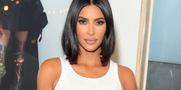 #OK! კიმ კარდაშიანის გემოვნებიანი ჩაცმის სტილი! ვარსკვლავის მონოქრომული იმიჯი!