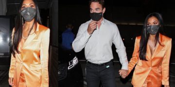 #OK! ნიკოლ შერზინგერი ფორთოხლისფერი ორეულით! მომღერალი მეგობარ მამაკაცთან ერთად!