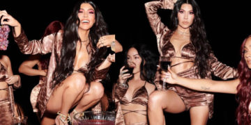 #OK! კორტნი კარდაშიანი 132 ფუნტის ღირებულების სამოსით! ვარსკვლავი Skims-ს არეკლამებს!