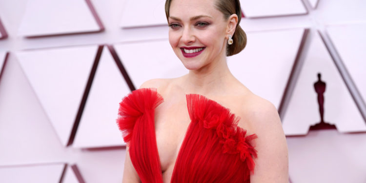 LOS ANGELES, CALIFORNIA – APRIL 25: Amanda Seyfried attends the 93rd Annual Academy Awards at Union Station on April 25, 2021 in Los Angeles, California. (Photo by Chris Pizzello-Pool/Getty Images)