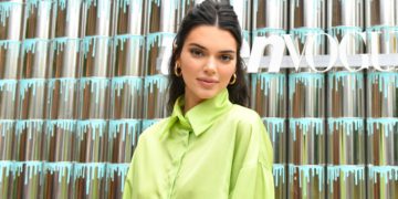 #OK! კენდალ ჯენერის მონოქრომული იმიჯი! მოდელი Alo Yoga-ს ორეულით!