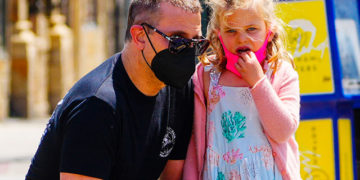 #OK! მზრუნველი მამა-შვილი: ბრედლი კუპერის უახლესი გამოჩენა ქალიშვილთან ერთად