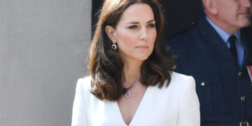 #OK! ქეით მიდლტონი Alexander McQueen-ის ელეგანტური სამოსით გამოჩნდა