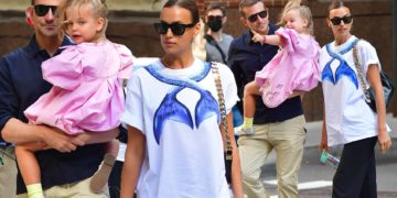 #OK! ოჯახური იდილია: ბრედლი კუპერი და ირინა შეიკი ქალიშვილთან ერთად