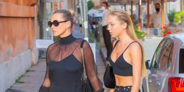 #OK! 47 წლის ქეით მოსის და 18 წლის ლაილა გრეისის ერთობლივი გამოჩენა: ვარსკვლავური დედა-შვილი რომში იმყოფება