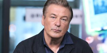 #OK! ტრაგედია გადასაღებ მოედანზე: ალეკ ბოლდუინის გასროლამ ოპერატორი ჰალინა ჰატჩინსი მოკლა