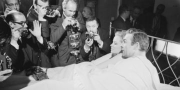 #OK! აგენტი 007 გადასაღებ მოედანზე: ჯეიმს ბონდის 15 უცნობი ფოტო არქივიდან, რომლებიც აქამდე არასდროს გინახავთ