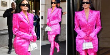 #OK! კიმ კარდაშიანი დემნა გვასალიას შექმნილი სამოსით კიდევ ერთხელ გამოჩნდა