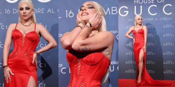 #OK! ლედი გაგა “ვერსაჩეს” გლამურული კაბით მილანში House Of Gucci-ის პრემიერაზე
