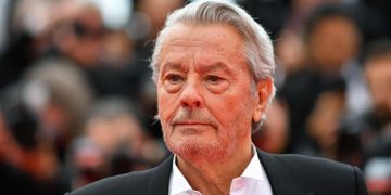 #OK! “ასაკის მატება საშინელებაა, ჩვენ გვაქვს უფლება მშვიდად წავიდეთ ამ ქვეყნიდან” – ალენ დელონი ევთანაზიას ითხოვს