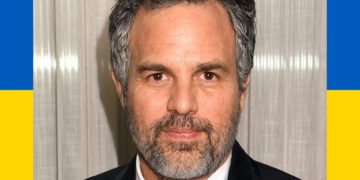 #OK! “უკრაინელები გმირები არიან, ზელენსკიც გმირია” – მარკ რუფალომ The Adam Project-ის წითელ ხალიჩაზე უკრაინელი ხალხის შესახებ ისაუბრა