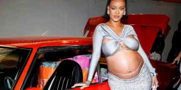 #OK! ” მიხარია, რომ არ მიწევს ფიქრი მუცლის დაფარვაზე” – ორსული რიანას უახლესი ფოტოები