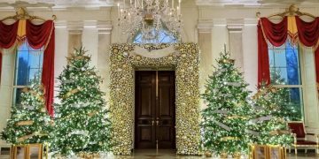 #OK! საახალწლო სამზადისი თეთრ სახლში – აშშ-ს პირველი ლედი პრეზიდენტის რეზიდენციის ფოტოებს აქვეყნებს