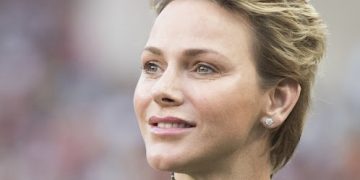 #OK! მონაკოს პრინცესა შარლინ უიტსტოკი მონტე კარლოში Formula 1 Grand Prix-ის გალას დაესწრო