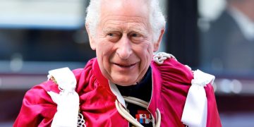 #OK! მეფე ჩარლზს სიმსივნის დიაგნოზი დაუსვეს