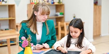 #OK! რჩევები დედებს – ბავშვის პიროვნებად ჩამოყალიბების ეტაპები