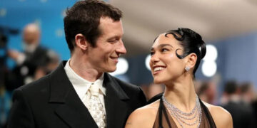 #OK! დუა ლიპა და კალუმ ტერნერი დაინიშნნენ