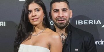 #OK! კრიზისი ჩემპიონის პირად ცხოვრებაში – ილია თოფურიას მეუღლემ განქორწინებაზე სარჩელი შეიტანა