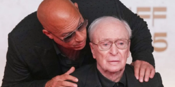 #OK! მაიკლ კეინს კინოინდუსტრიაში შეტანილი წვლილისთვის ჯილდო გადაეცა