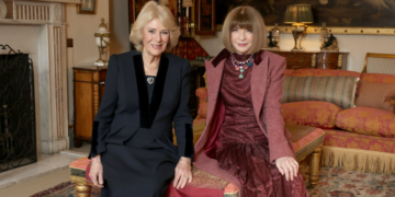 #OK! დედოფალი კამილა კლარენს-ჰაუსში ანა ვინტურს შეხვდა