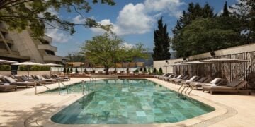 #OK! Sheraton Tbilisi-ის გარე აუზი ზაფხულის სეზონისთვის ოფიციალურად გაიხსნა
